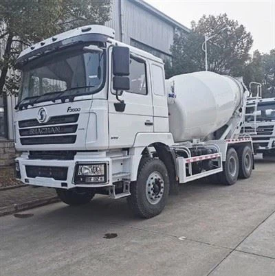 Camion malaxeur à béton à haute efficacité